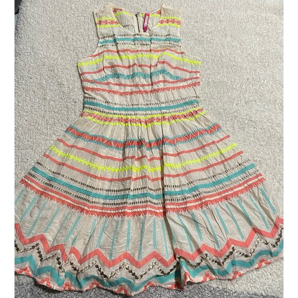 TR Designs Womens Sz S /P Sleeveless Embroidered Short Dress Peach Multicolor - Picture 1 of 9